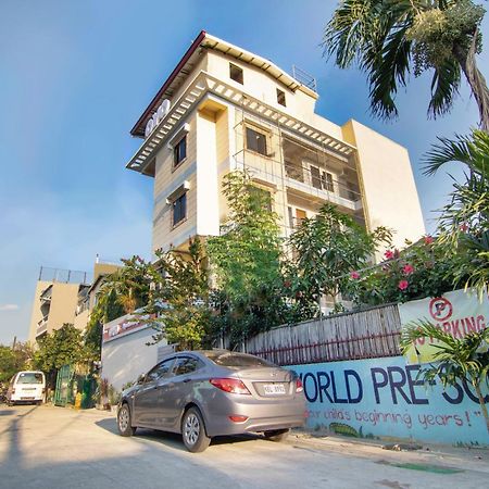 Oyo 431 Apollo 11 Apartelle Pasay Buitenkant foto