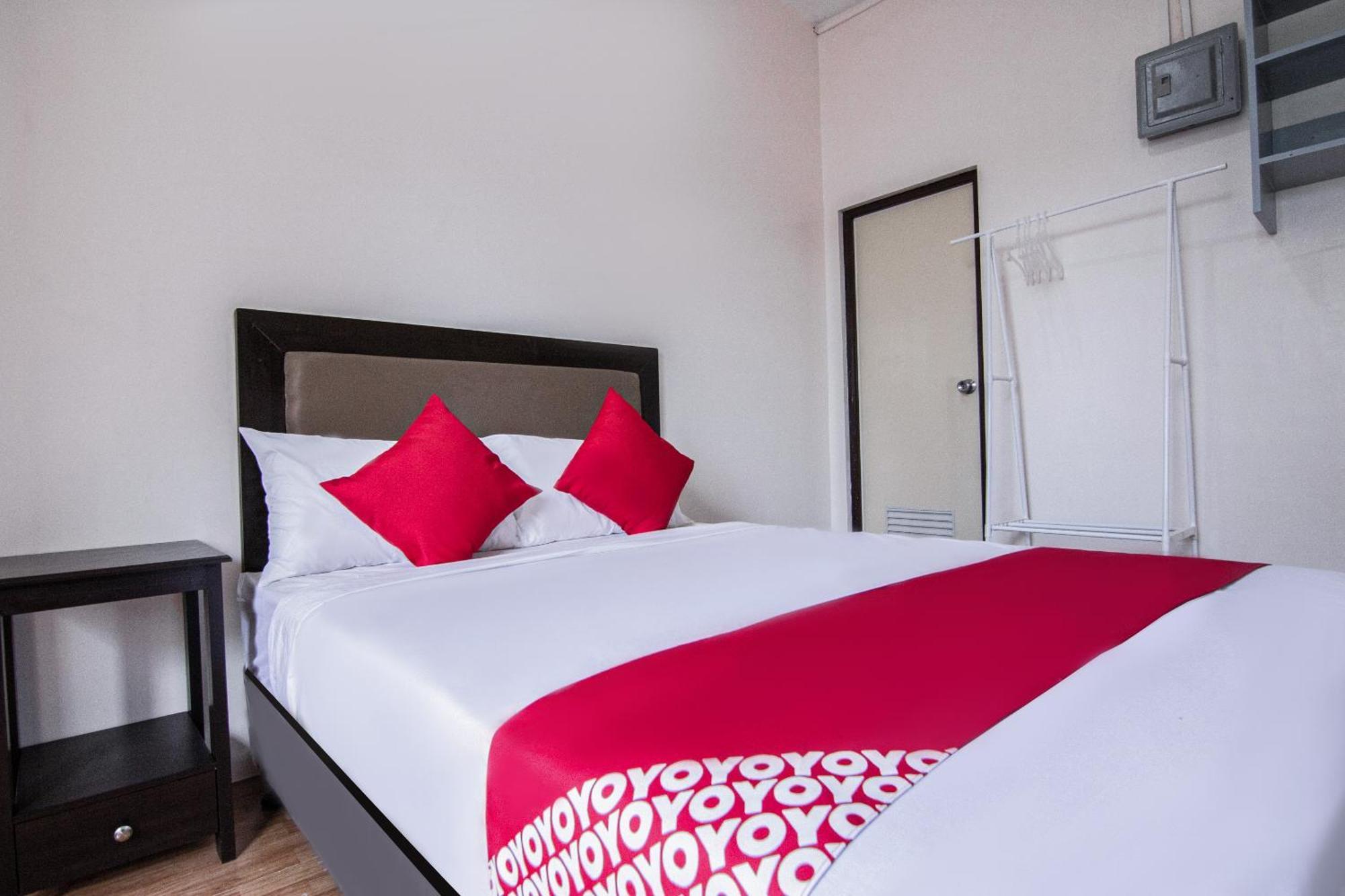Oyo 431 Apollo 11 Apartelle Pasay Buitenkant foto