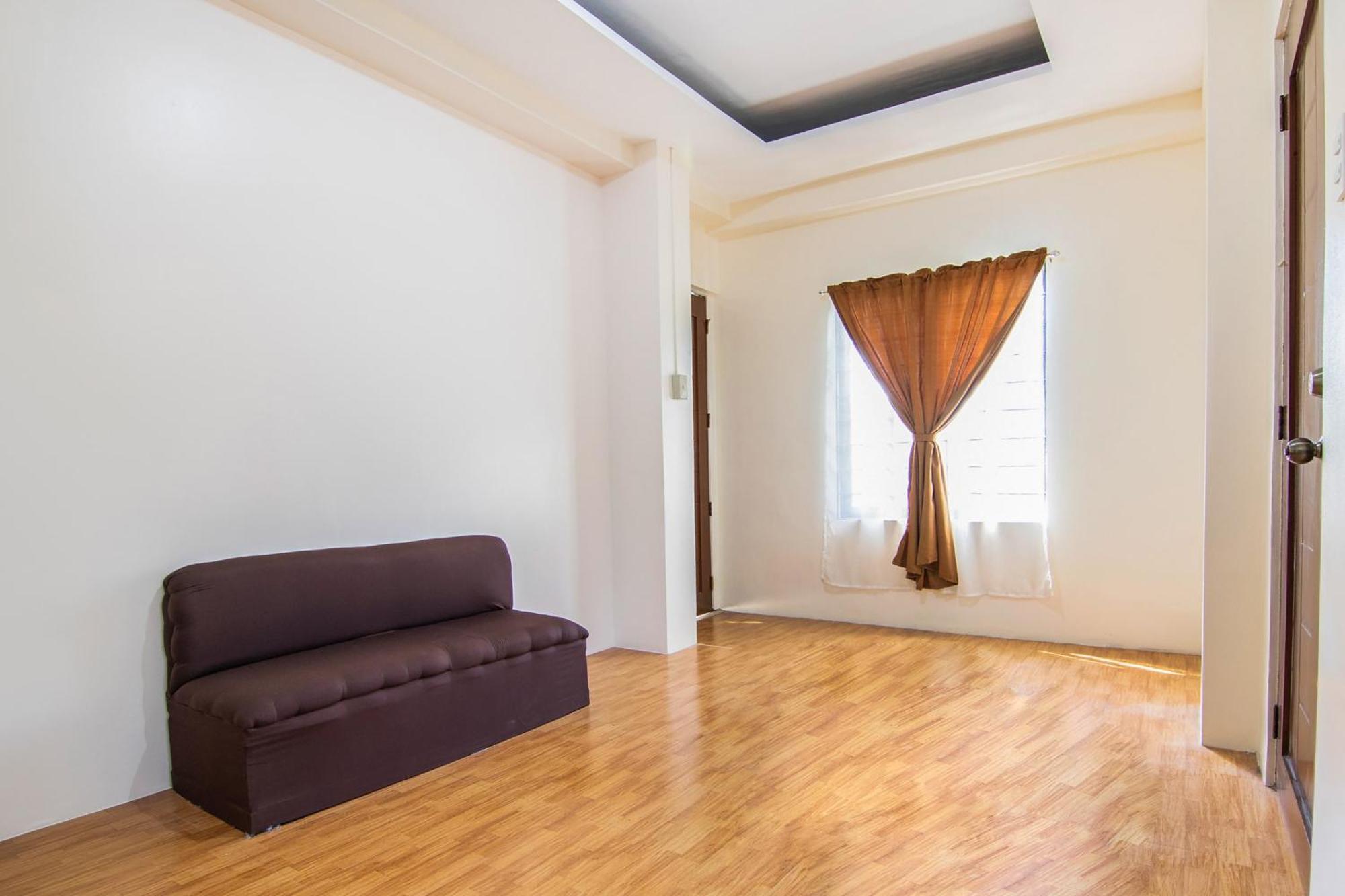 Oyo 431 Apollo 11 Apartelle Pasay Buitenkant foto