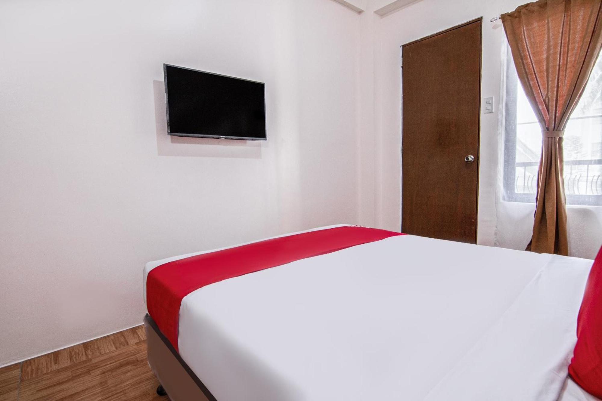 Oyo 431 Apollo 11 Apartelle Pasay Buitenkant foto
