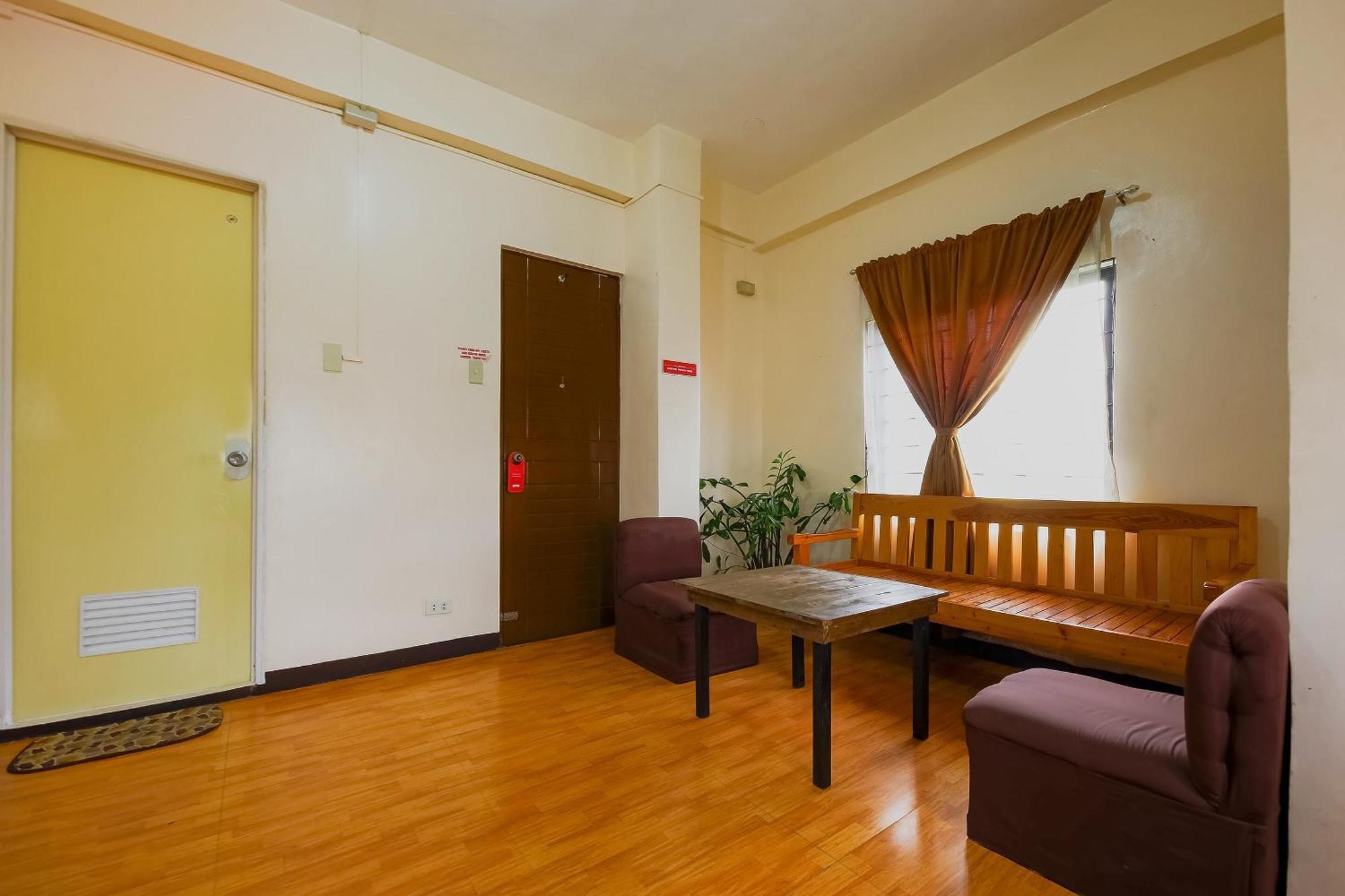 Oyo 431 Apollo 11 Apartelle Pasay Buitenkant foto