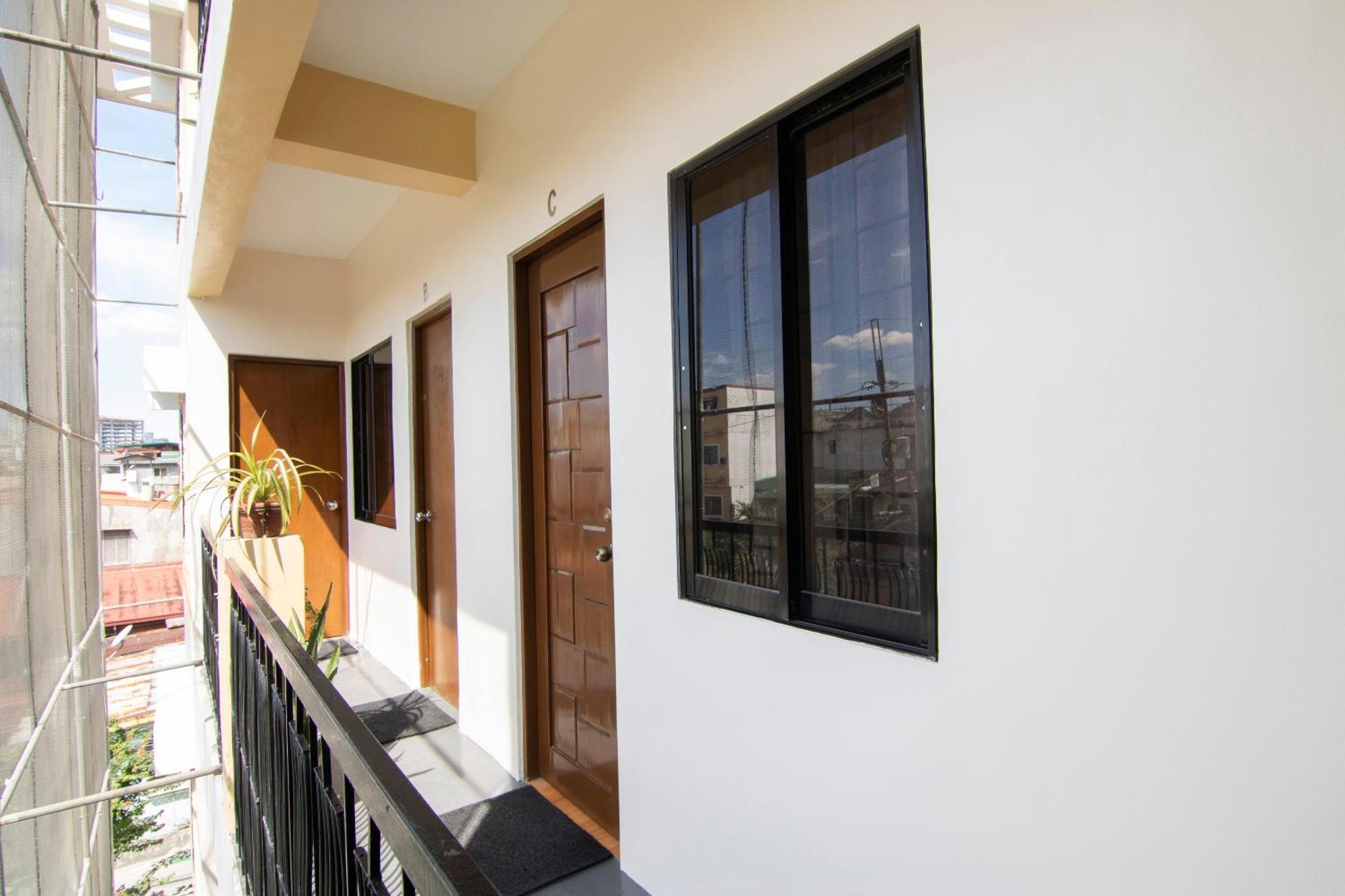 Oyo 431 Apollo 11 Apartelle Pasay Buitenkant foto