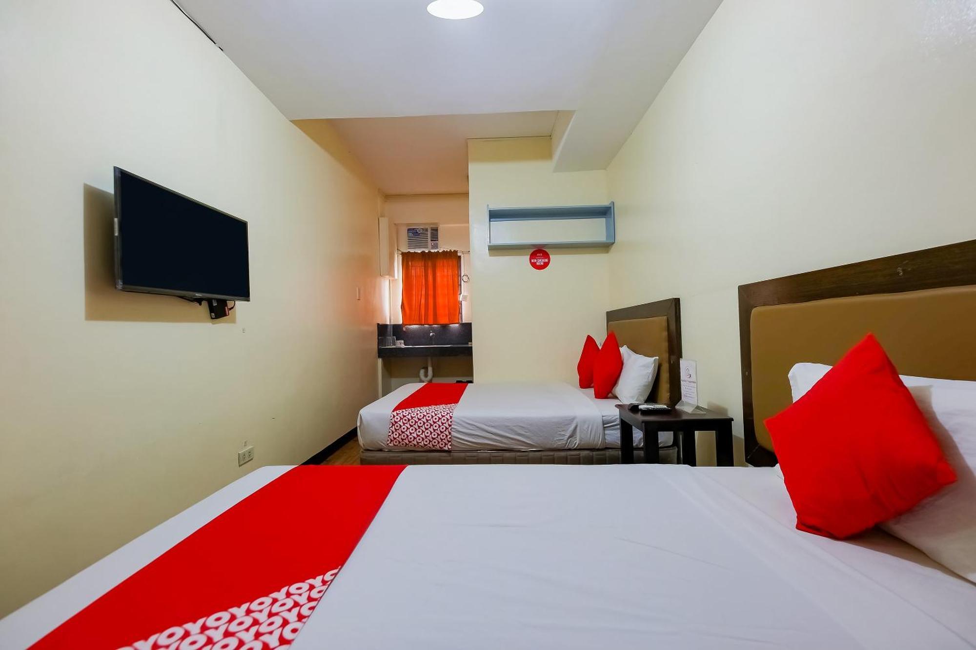 Oyo 431 Apollo 11 Apartelle Pasay Buitenkant foto